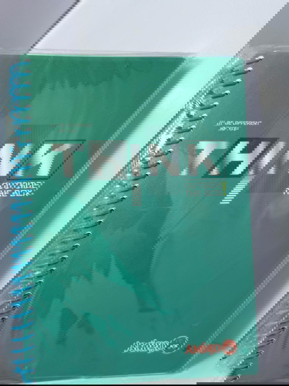 دفتر 100 انكليزي وسط  Preview Image