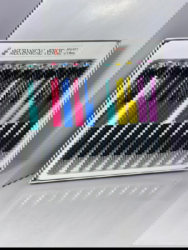 قلم بريات 0.7  Image 1 Preview