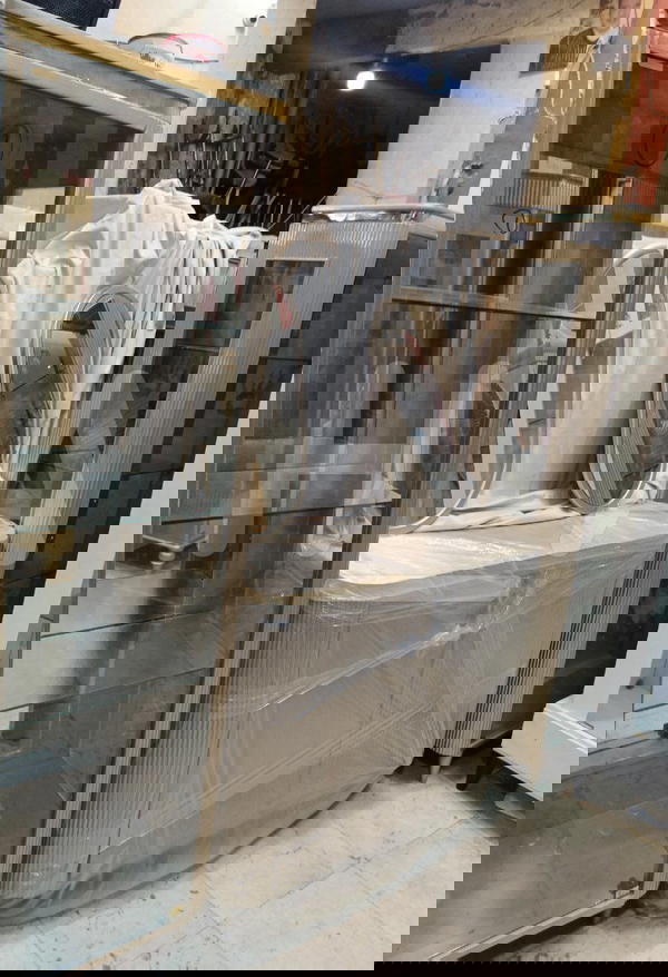 2نيش فانوس مقاس 60سم وبوفيه 120سم  Image 1 Preview