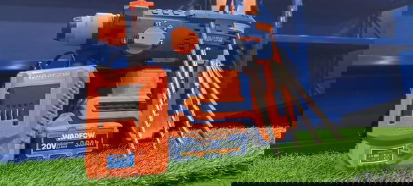 هيلتى شحن بطارية 20فولت  Image 3 Preview