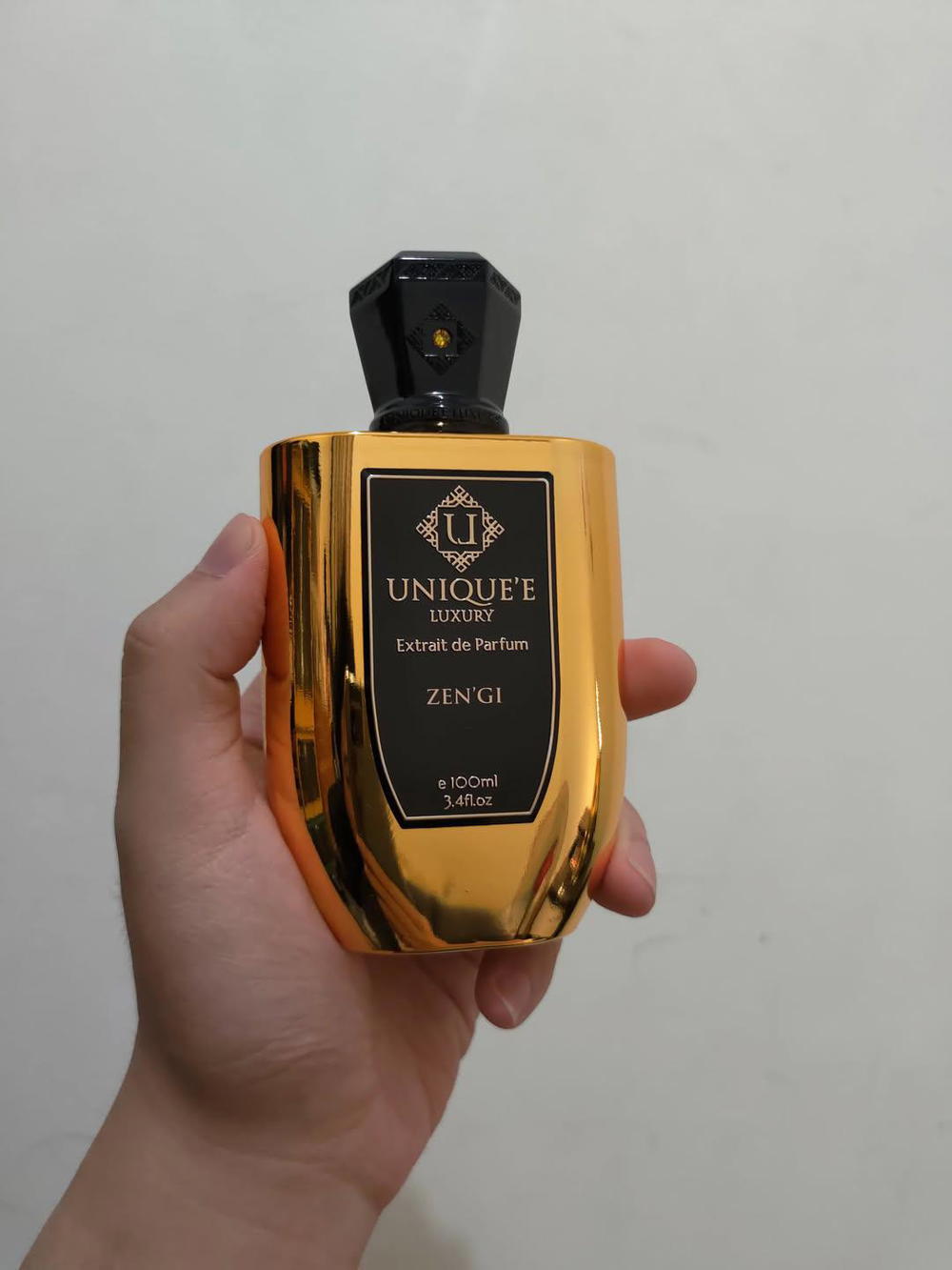 UNIQUE'E LUXURY ZENGI Preview Image