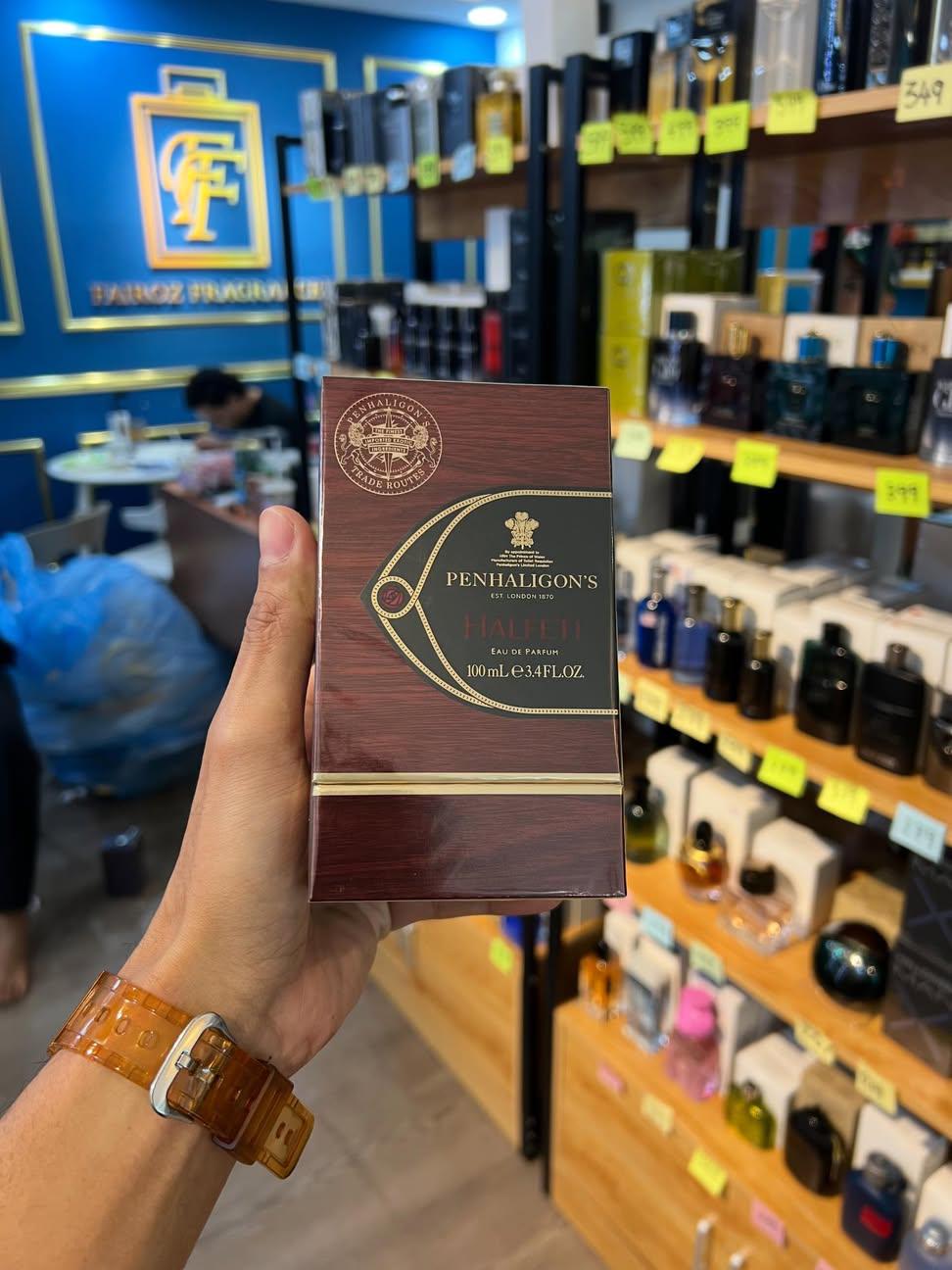 PENHALIGON'S HALFET LEATHER Preview Image