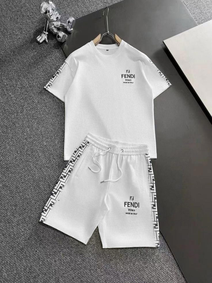 ترنج شورت صيفي FENDI Preview Image