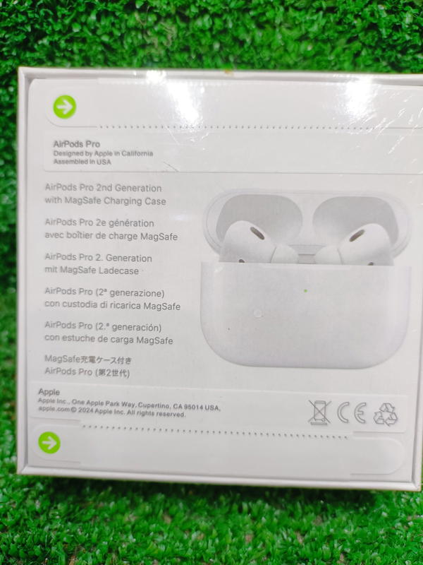 AirPods Pro 2nd Generation with MagSafe Charging Case Image 3 Preview