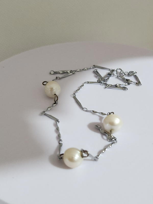 عقد نواعم بحبات الؤلؤ الطبيعي Image 4 Preview