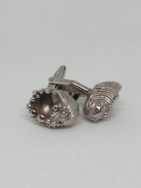 أزرار أكمام Nina Ricci فاخرة  Image 3 Preview