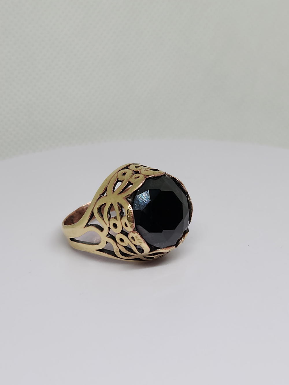 خاتم ملكي Preview Image