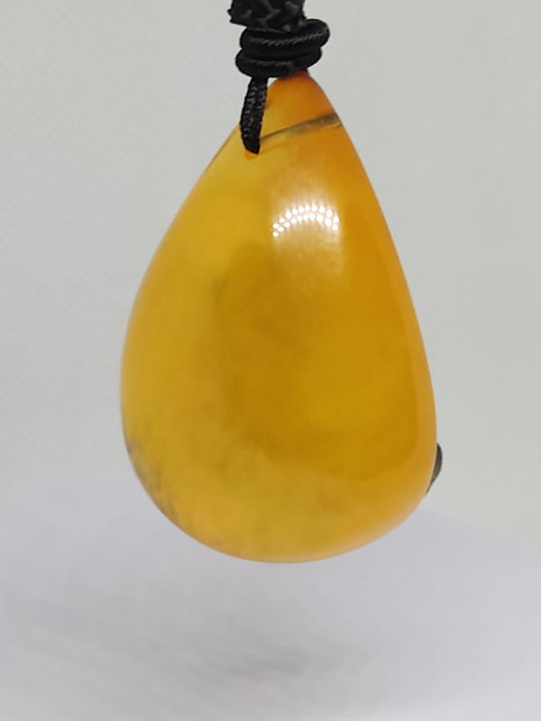 قلادة الكهرمان الطبيعي Image 6 Preview