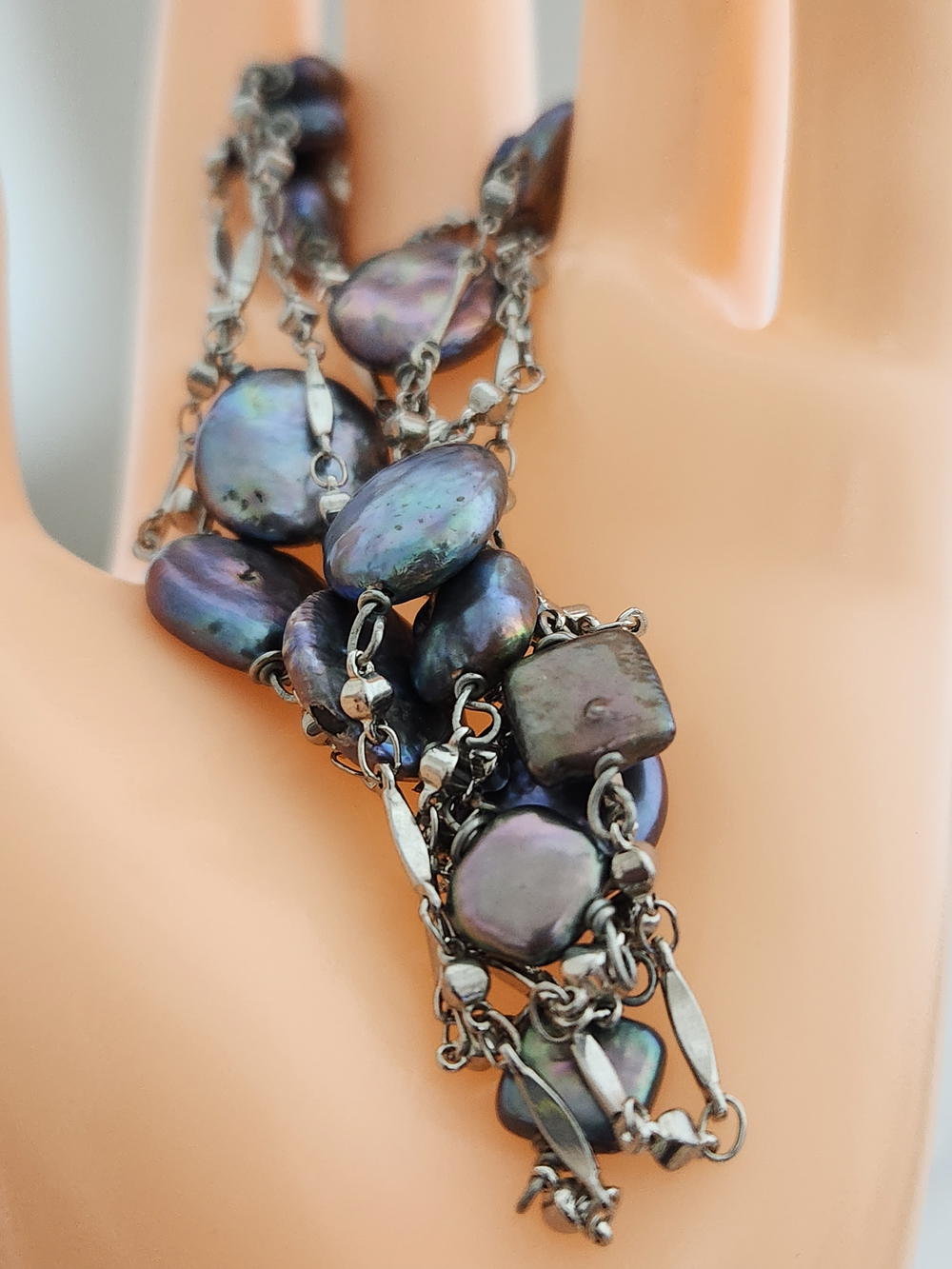 قلادة لؤلؤ الباروك Preview Image