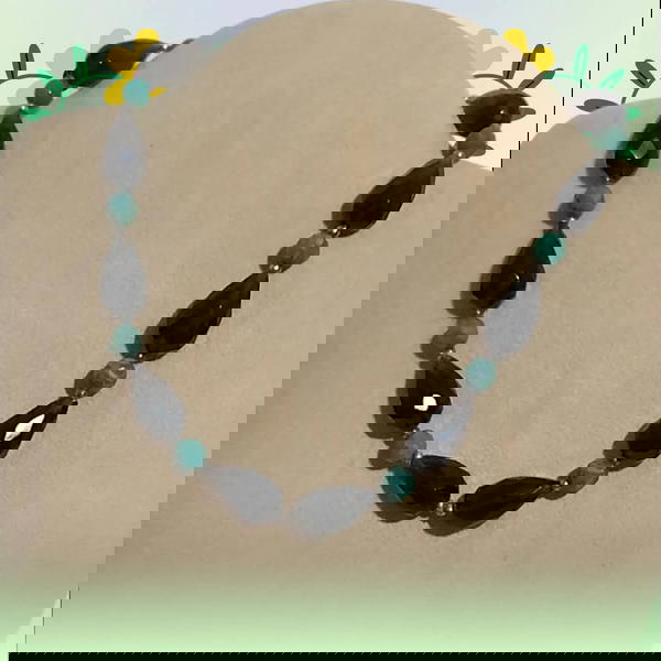 قلادة مصممة من التوباز  الدخاني و الأمازونيت م Image 2 Preview