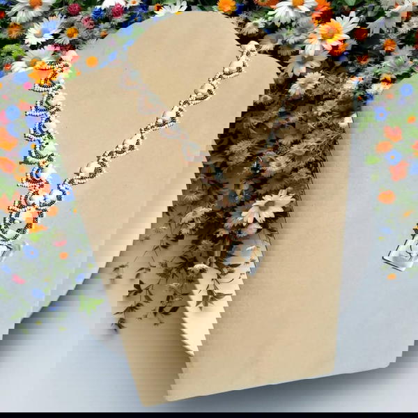 قلادة مطرزة من الصدف البحري Image 1 Preview