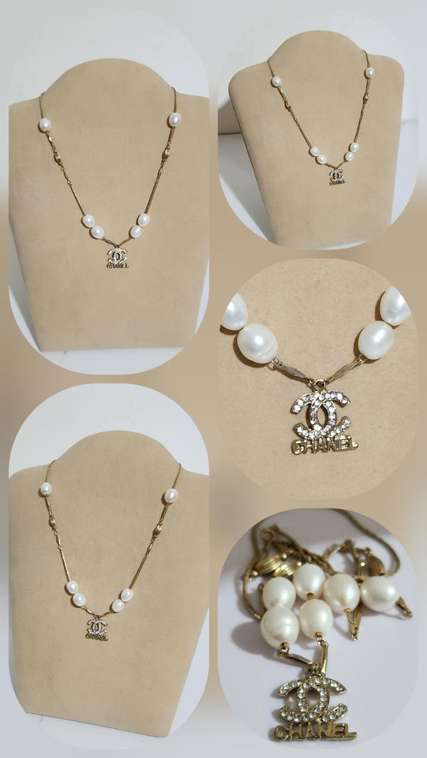 قلادة شانيل ساحرة Image 1 Preview