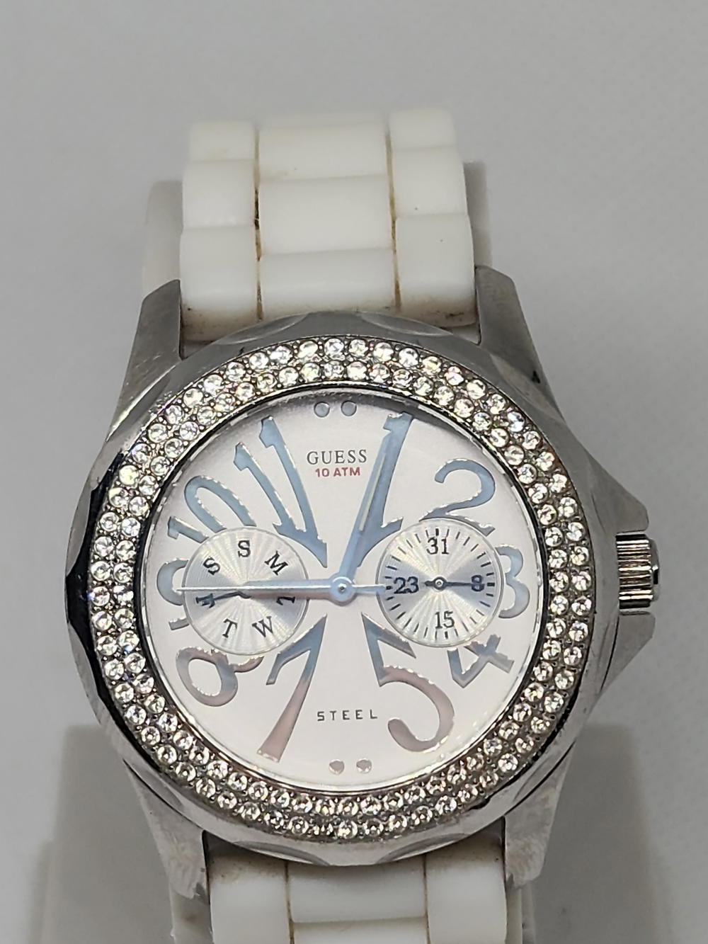 ساعة GUESS نسائية أصلية وفاخرة Preview Image