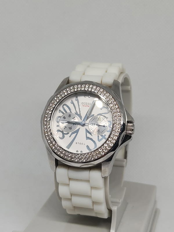ساعة GUESS نسائية أصلية وفاخرة  Image 3 Preview
