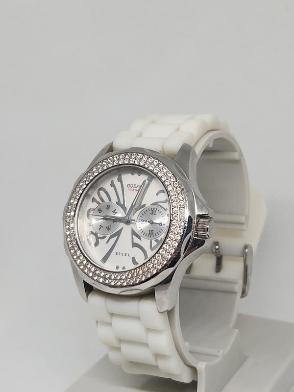 ساعة GUESS نسائية أصلية وفاخرة  Image 4 Preview