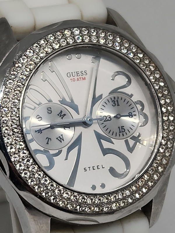 ساعة GUESS نسائية أصلية وفاخرة  Image 5 Preview