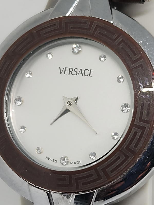 ساعة فيرساتشي  Image 2 Preview