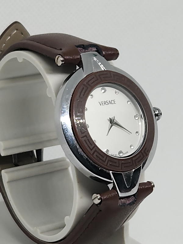 ساعة فيرساتشي  Image 3 Preview