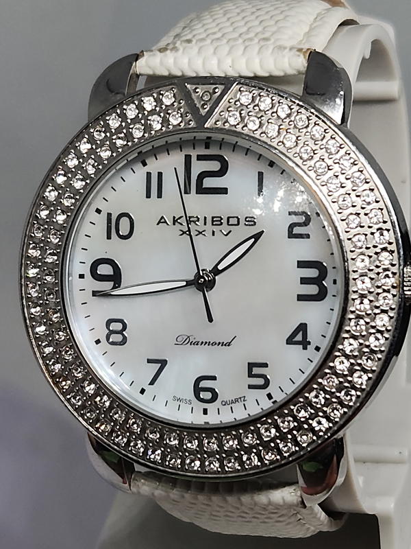 ساعة Akribos XXIV  Image 4 Preview