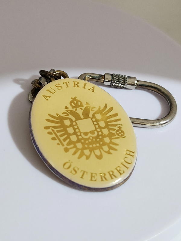 سلسلة مفاتيح  Image 2 Preview