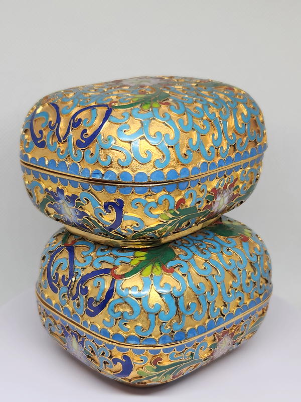 صندوق كلويزون (Cloisonné) عتيق Image 2 Preview