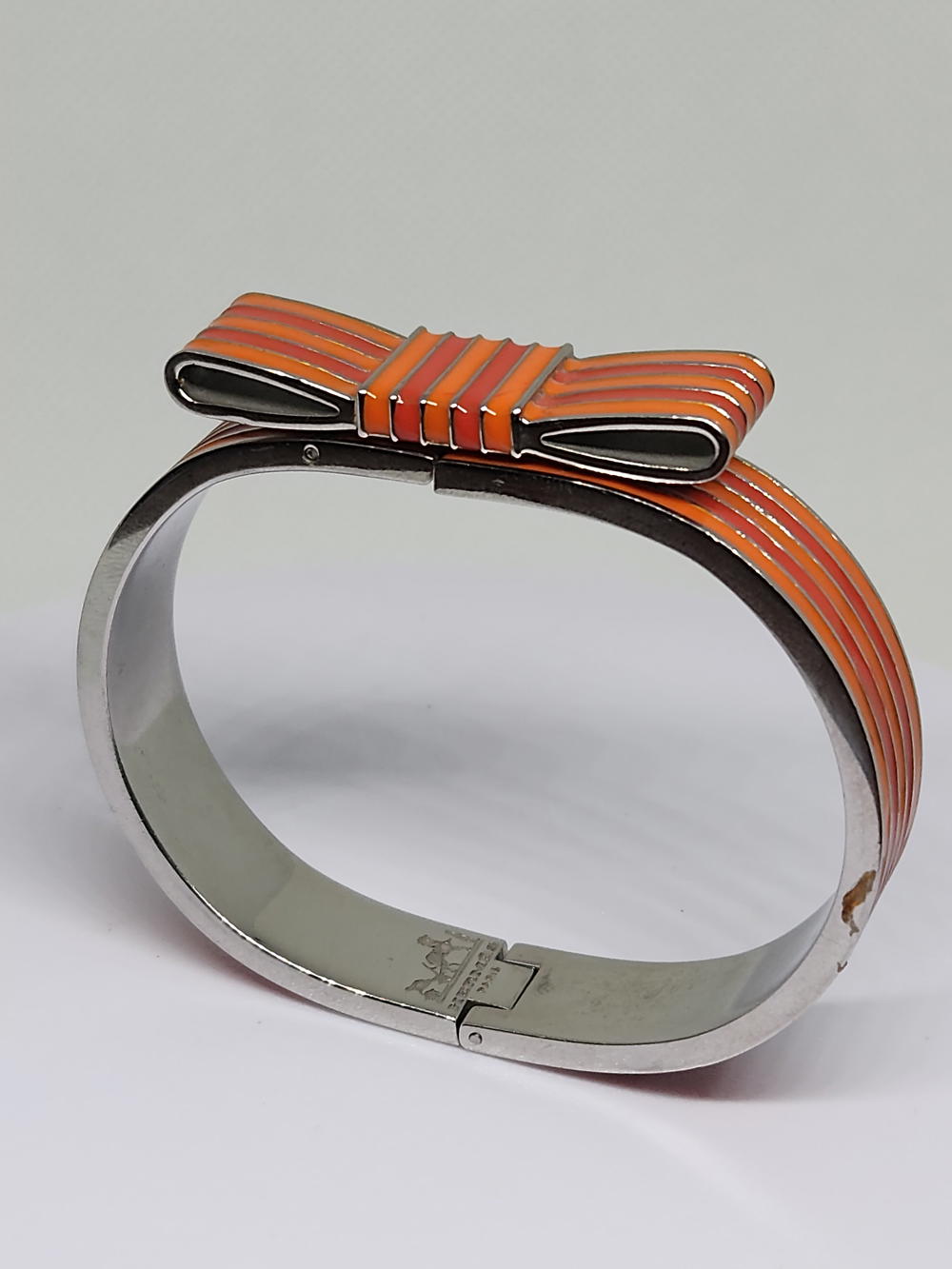 سوار Hermès Bow Preview Image