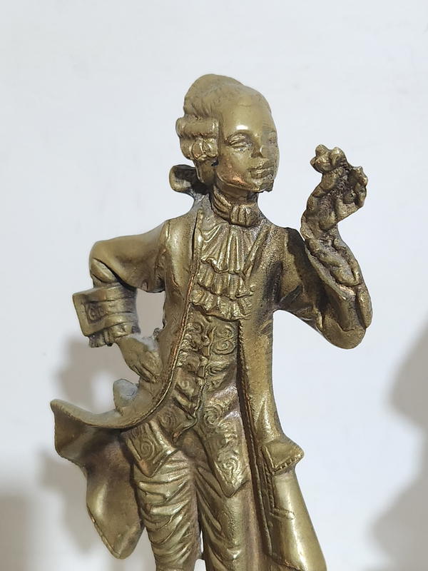 تحفة فن الآرت ديكو Image 2 Preview