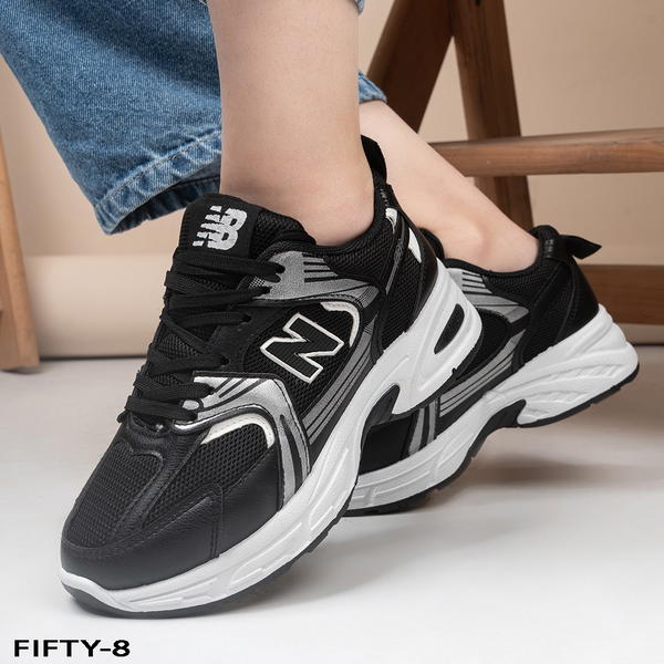 New Balance 530 Black Image 2 Preview