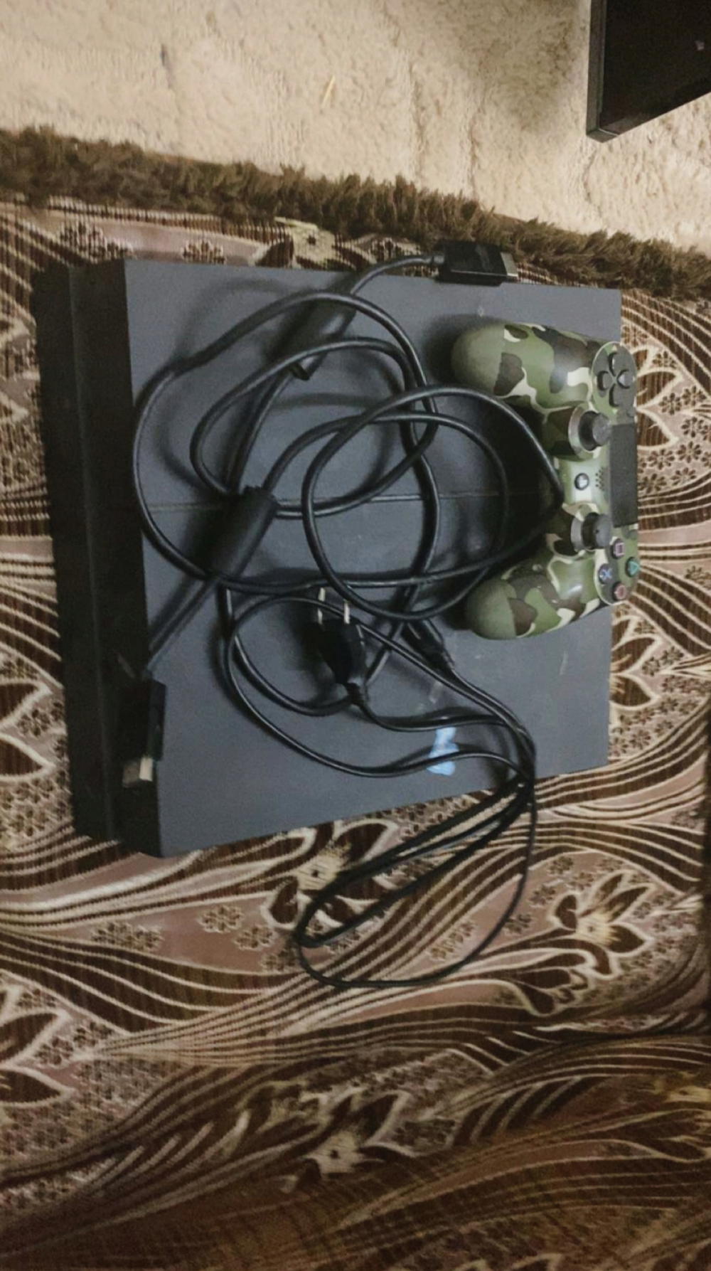 سوني 4 مستعمل Preview Image