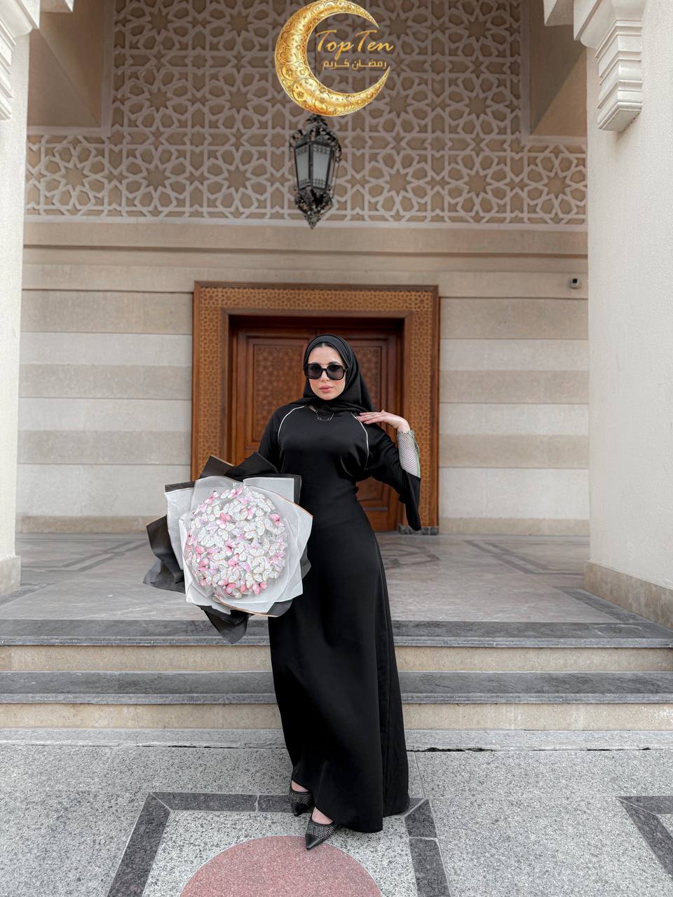 عبايه بحزام Preview Image