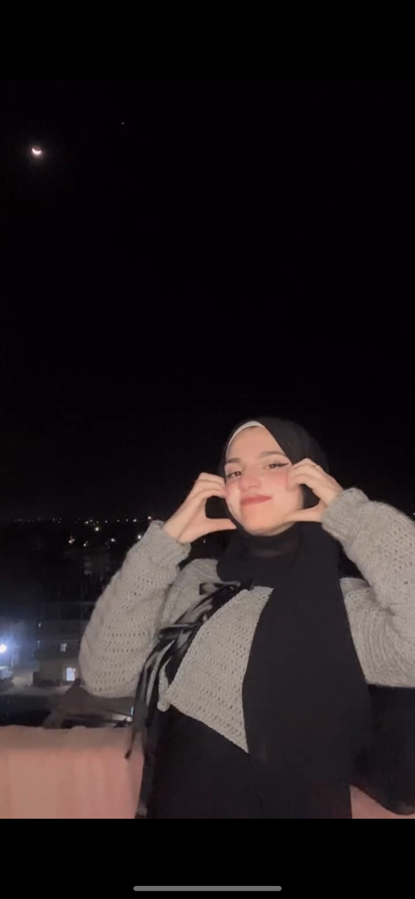 Bella🖤 Image 4 Preview