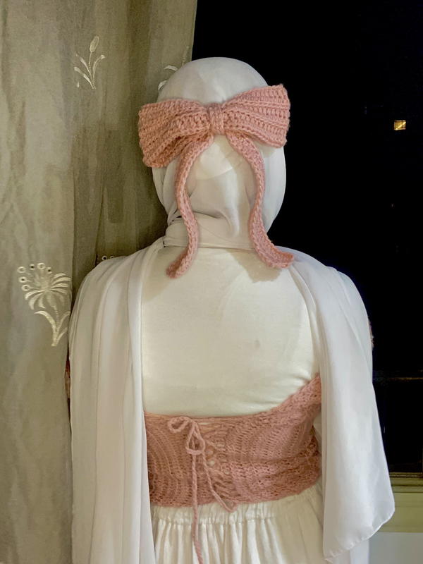 Bow hijab pin🎀 Image 1 Preview