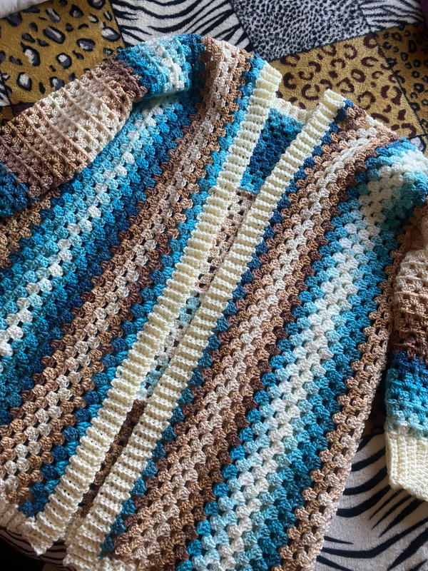 Hexagon Cardigan 🩵🧸 Image 2 Preview