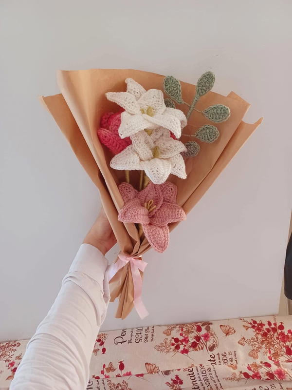 Just a bouquet 🎀 Image 1 Preview