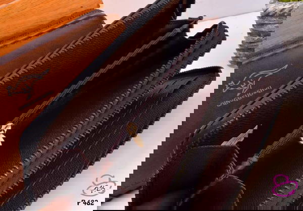 محفظة يد رجالي سوسته Image 7 Preview