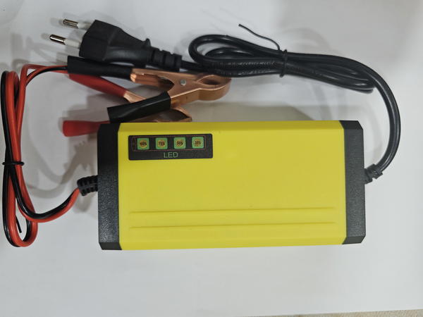 شاحن بطاريات متعدد Image 2 Preview