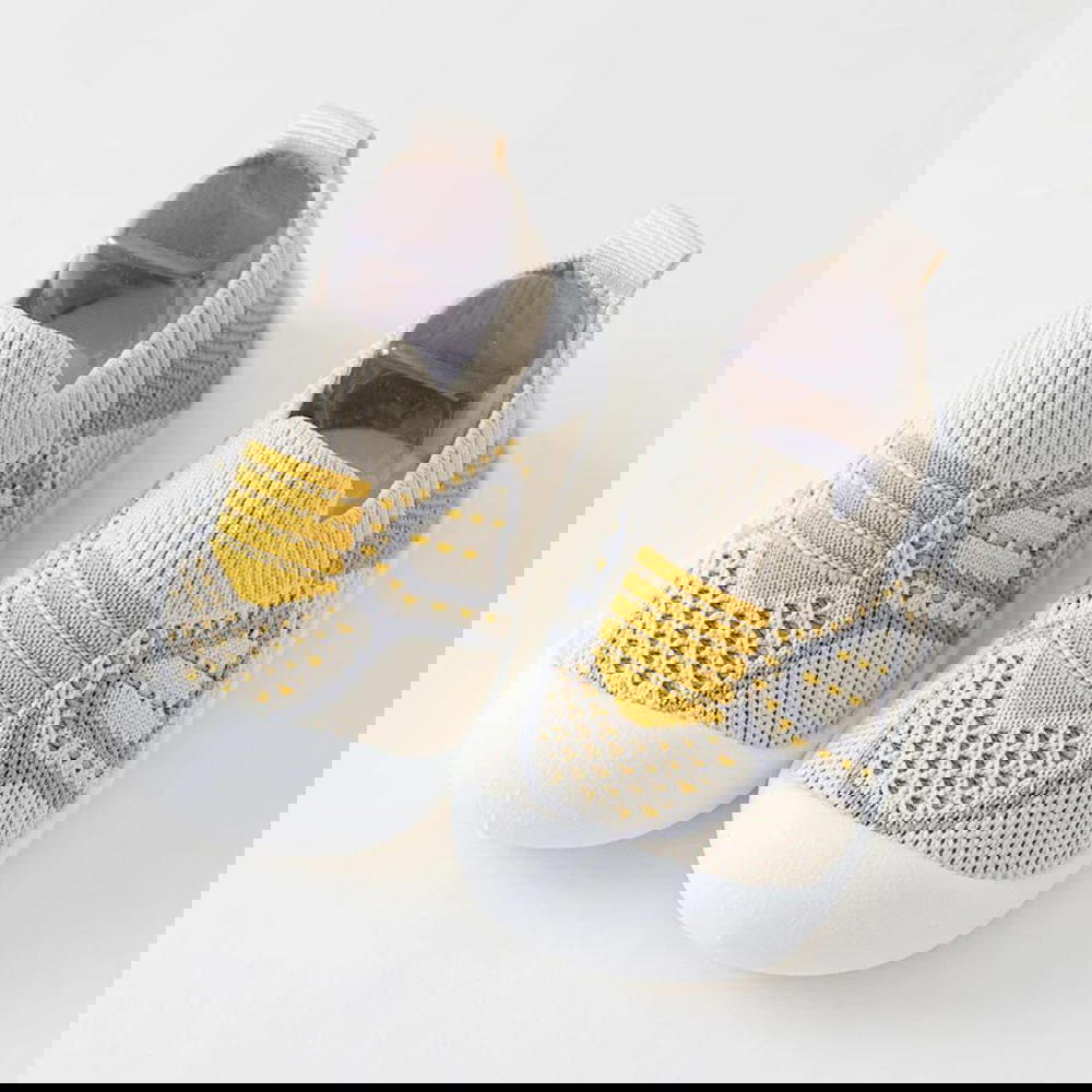 حذاء البيبي لون اصفر Preview Image