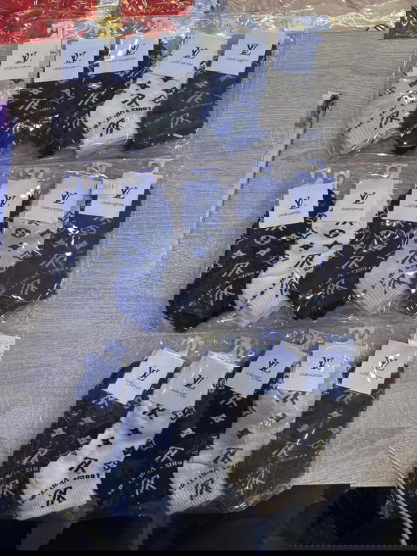 جوارب لويس فيتون ١-٤ Image 1 Preview