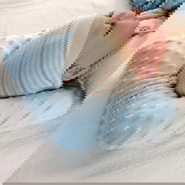 مخدة حب رمان Image 1 Preview