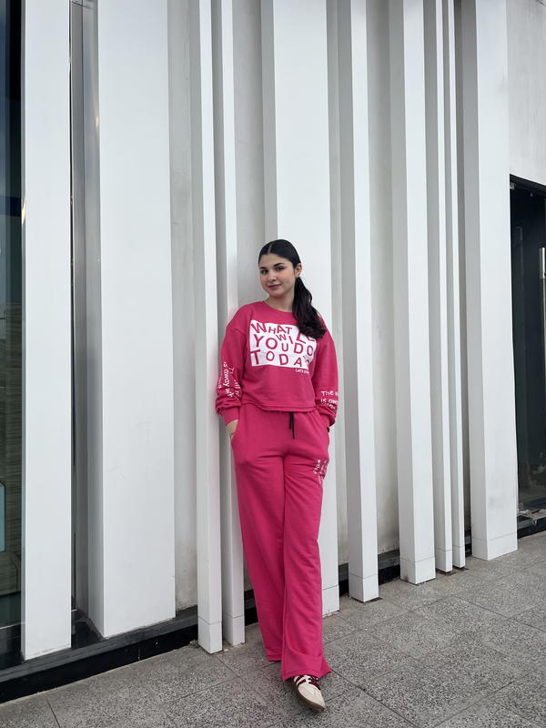 سوت كروب—Crop Suit Image 1 Preview