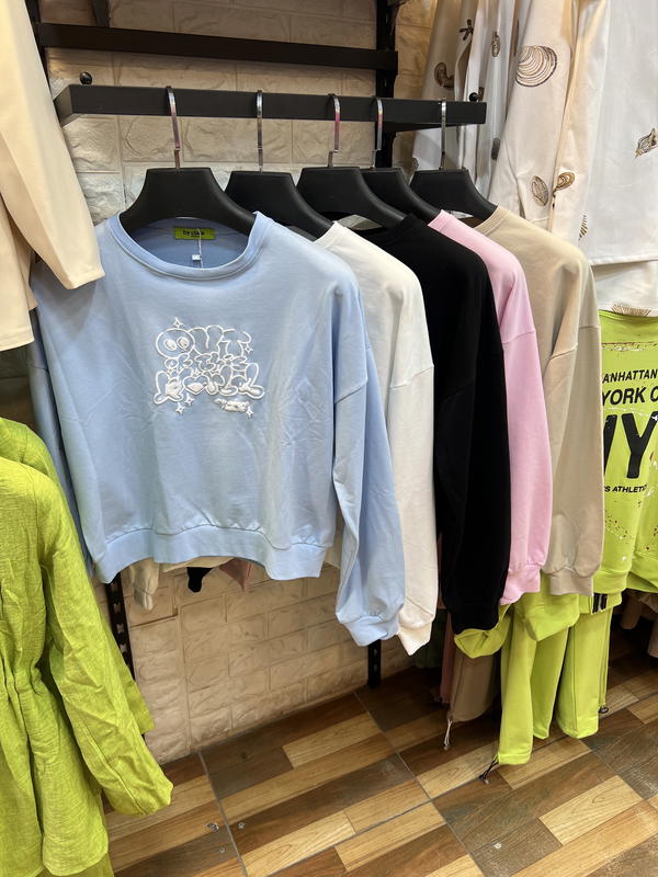 تيشرت كروب اوفر سايز—Oversized crop T-shirt Image 4 Preview