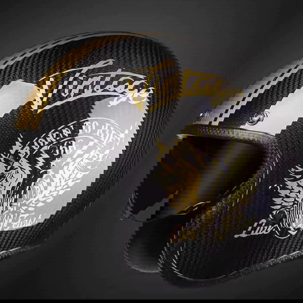 خوذة الياف حقيقي  Image 1 Preview
