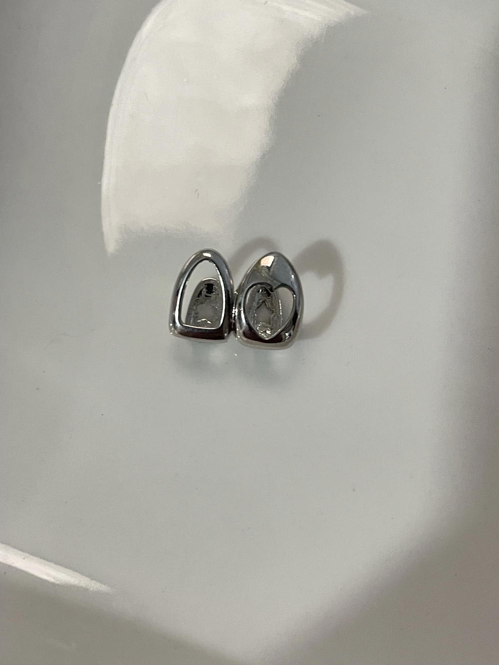Fake tooth gems Preview Image