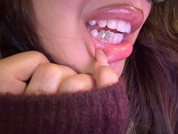 Fake tooth gems Image 3 Preview