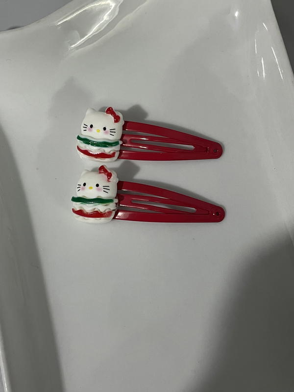 Hello Kitty hair clips Image 1 Preview