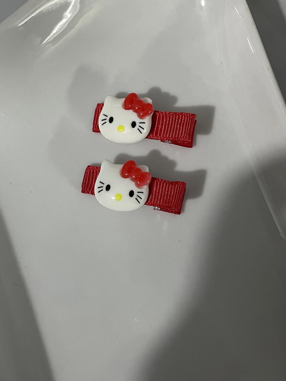 Hello Kitty hair clips Preview Image