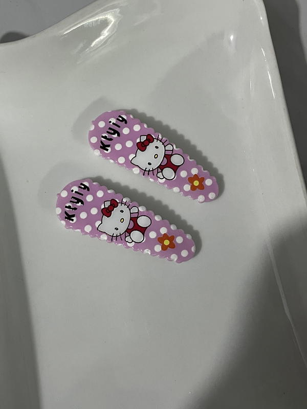 Hello Kitty hair clips Image 1 Preview