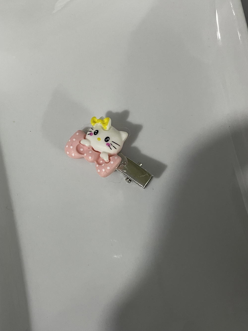 Hello Kitty hair clips Preview Image