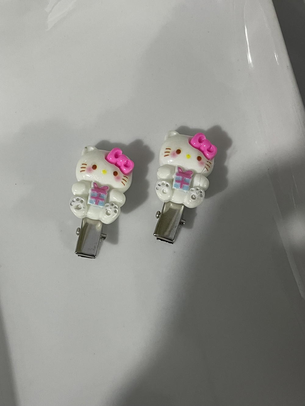 Hello Kitty hair clips Preview Image