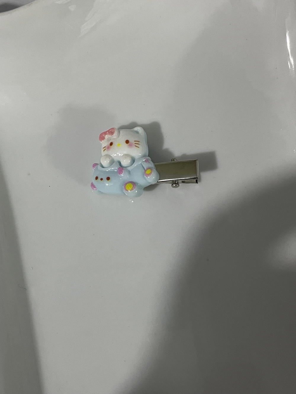 Hello Kitty hair clips Preview Image